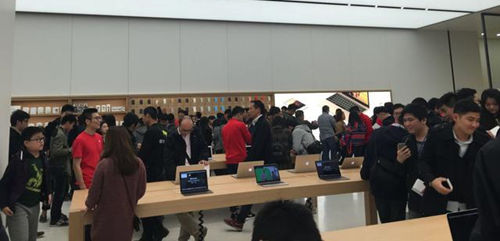 2015南宁马拉松比赛开跑和南宁首家苹果零售店开业 - 第5张 - 懿古今(www.yigujin.cn)