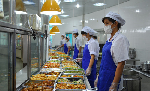 食堂是服务大众的不是个人饭堂 - 第1张 - 懿古今(www.yigujin.cn)